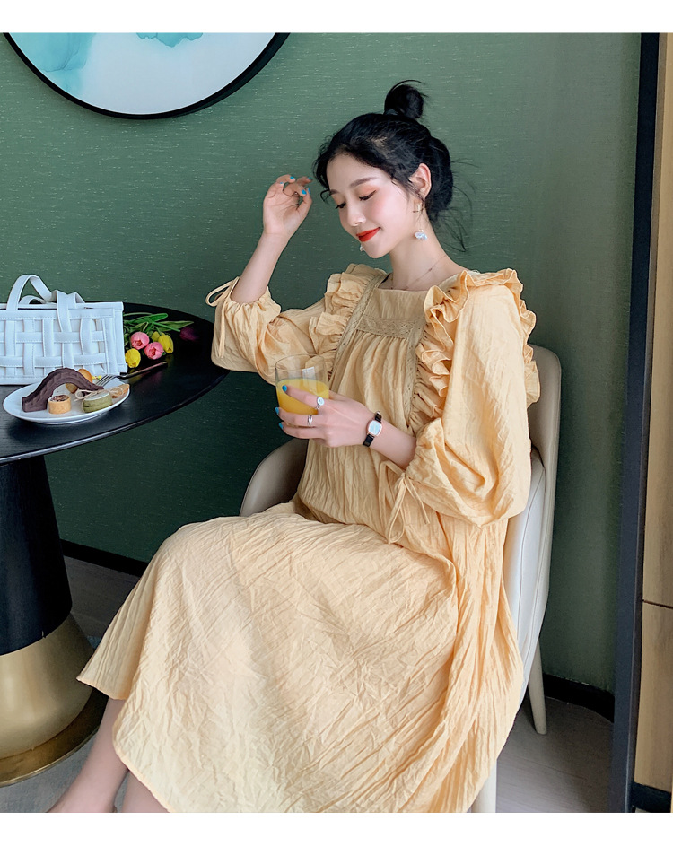 Maternity Dress Image 5