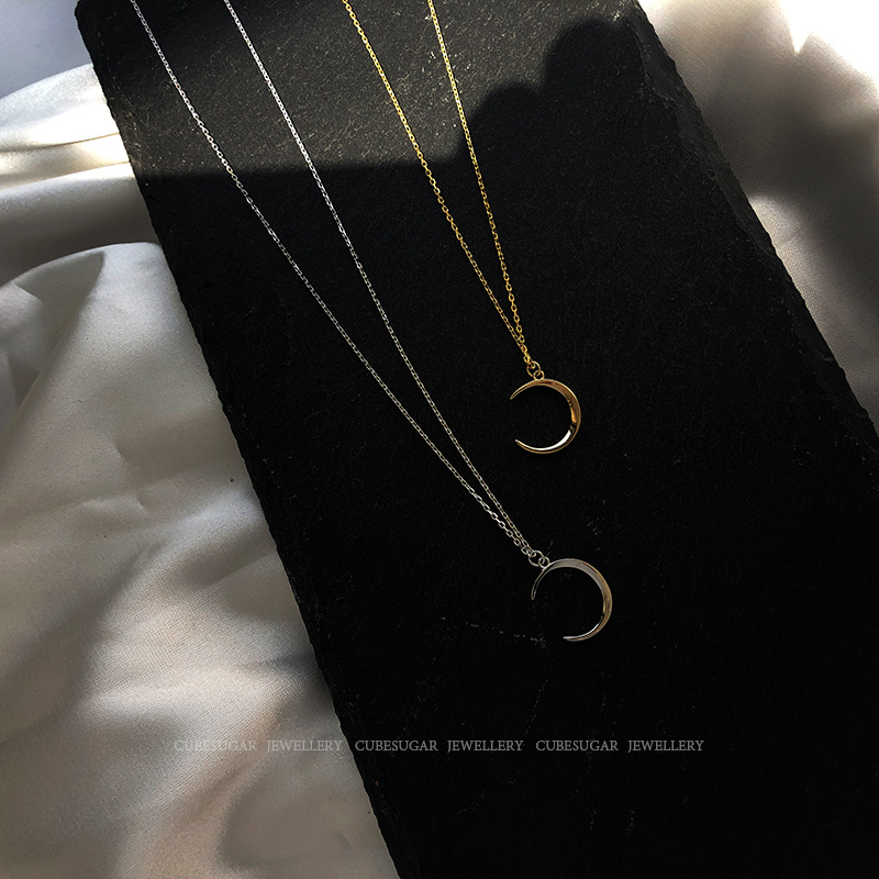 3g Weight Pendant Necklace Classification cable chain Chain Type 1 Piece Quantity Simple Style Moon Metal Plating Women's Pendant Necklace
