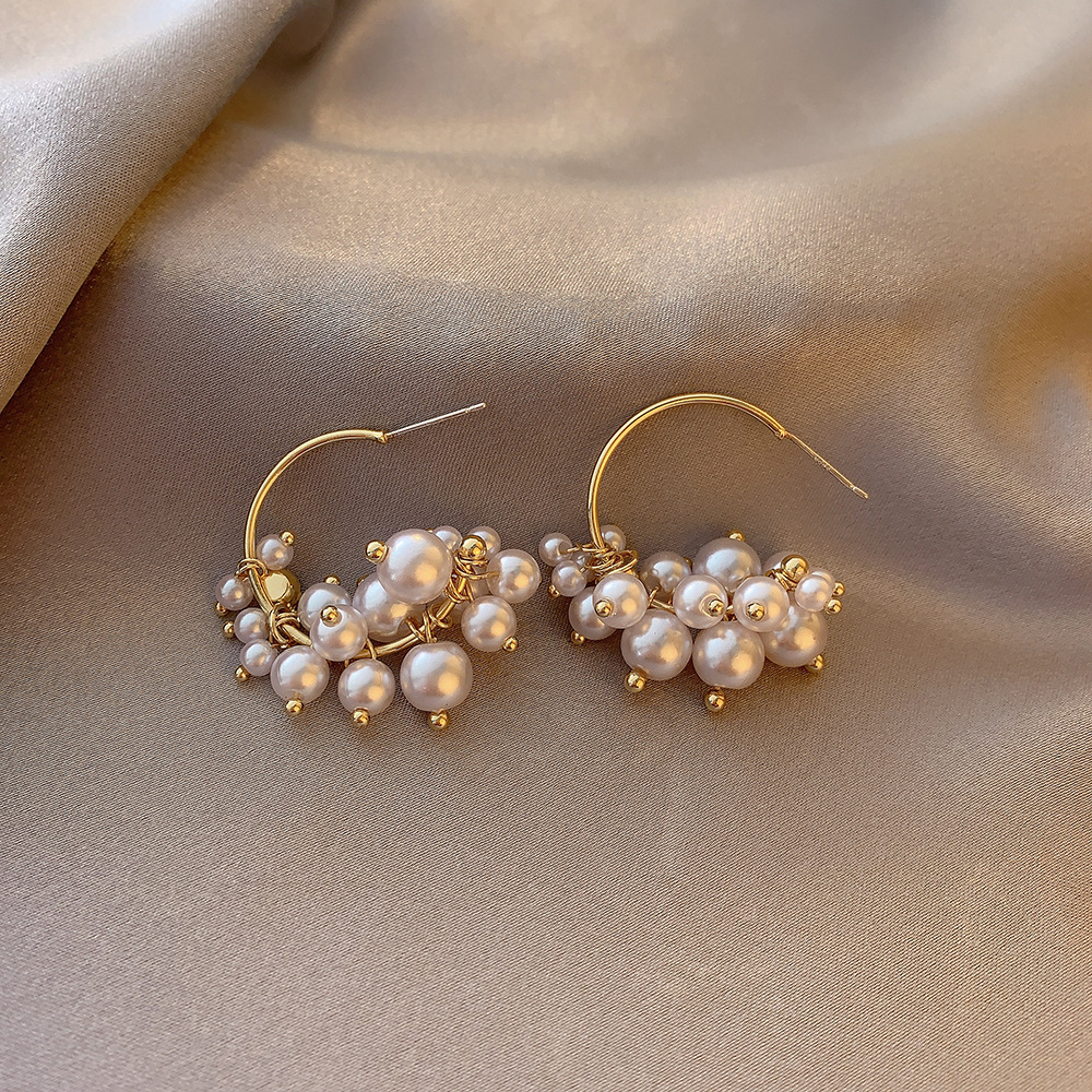 Boucles D&#39;oreilles En Forme De C En Forme De C Avec Perles En Argent S925 display picture 7