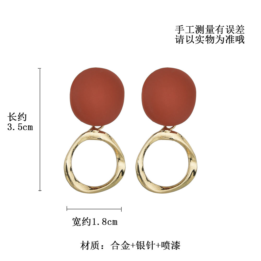 Hit Color Matte Retro Earrings display picture 3