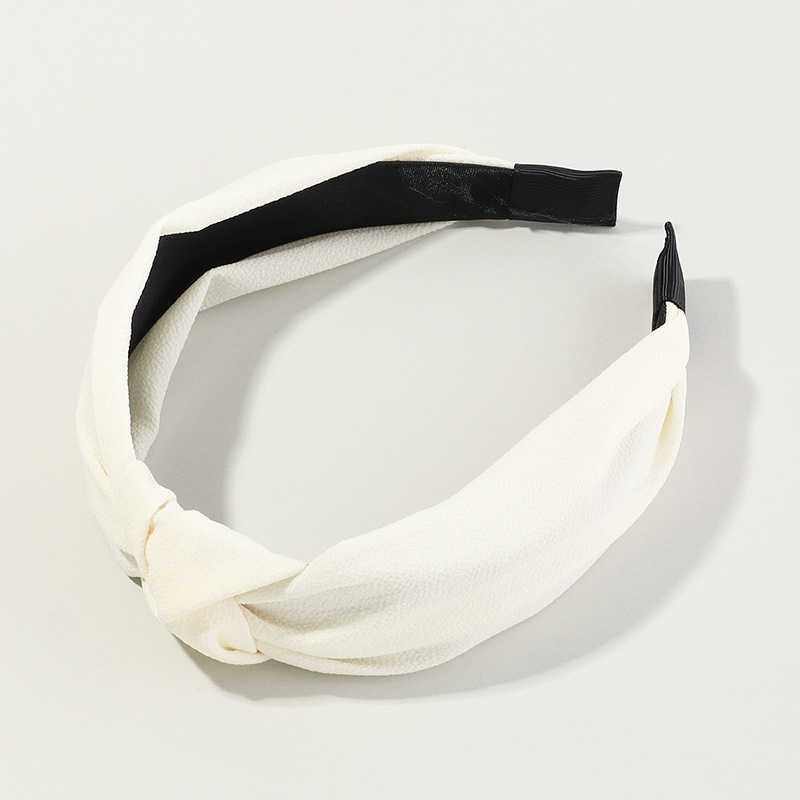 Simple Wide-sided Knotted New Solid Color Fabric Cross Headband Ladies Head Jewelry Wholesale display picture 6