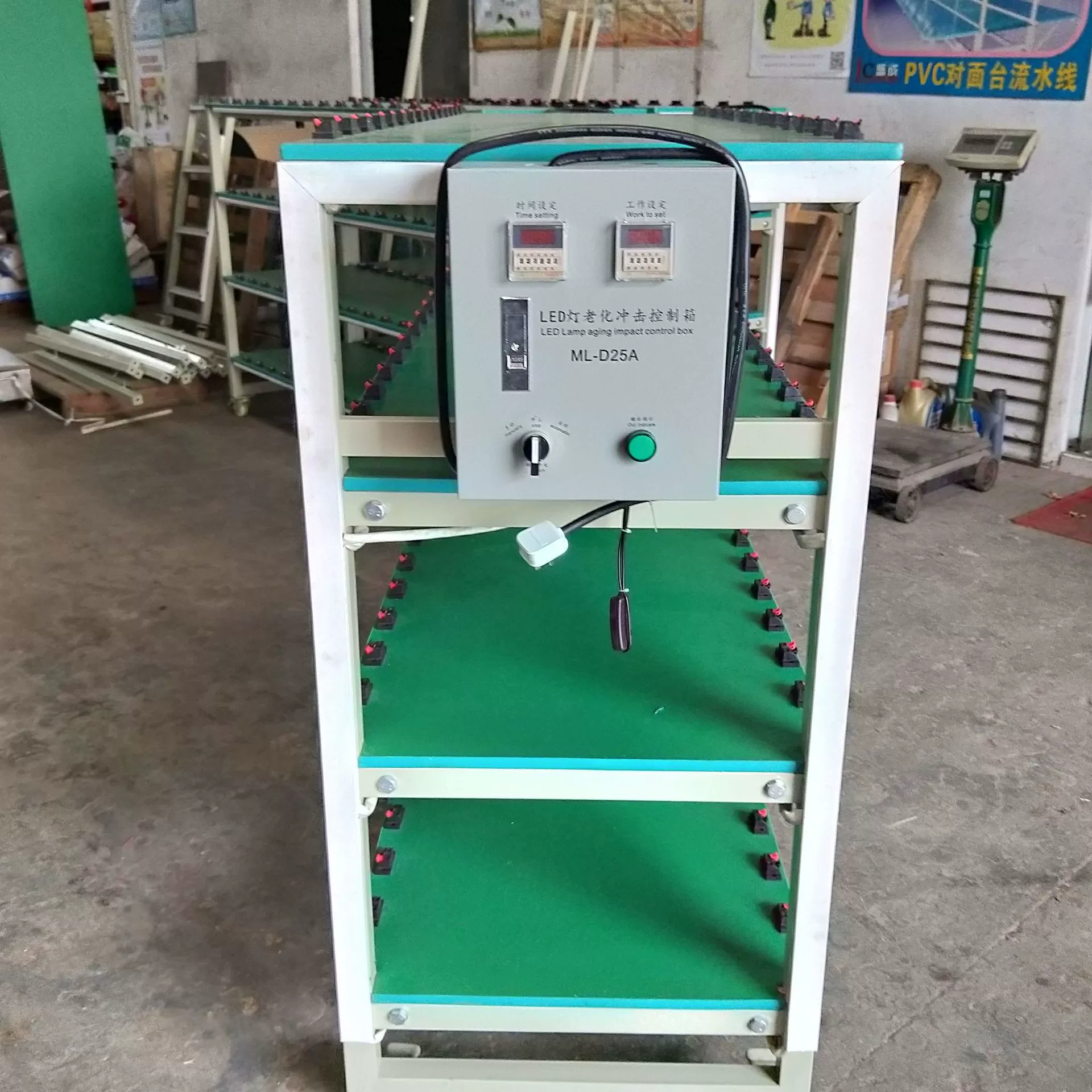 Производители из Чжуншань поставляют на заказ передвижные мастерские для проверки и старения автомобилей, а также многофункциональные стойки для старения под воздействием.