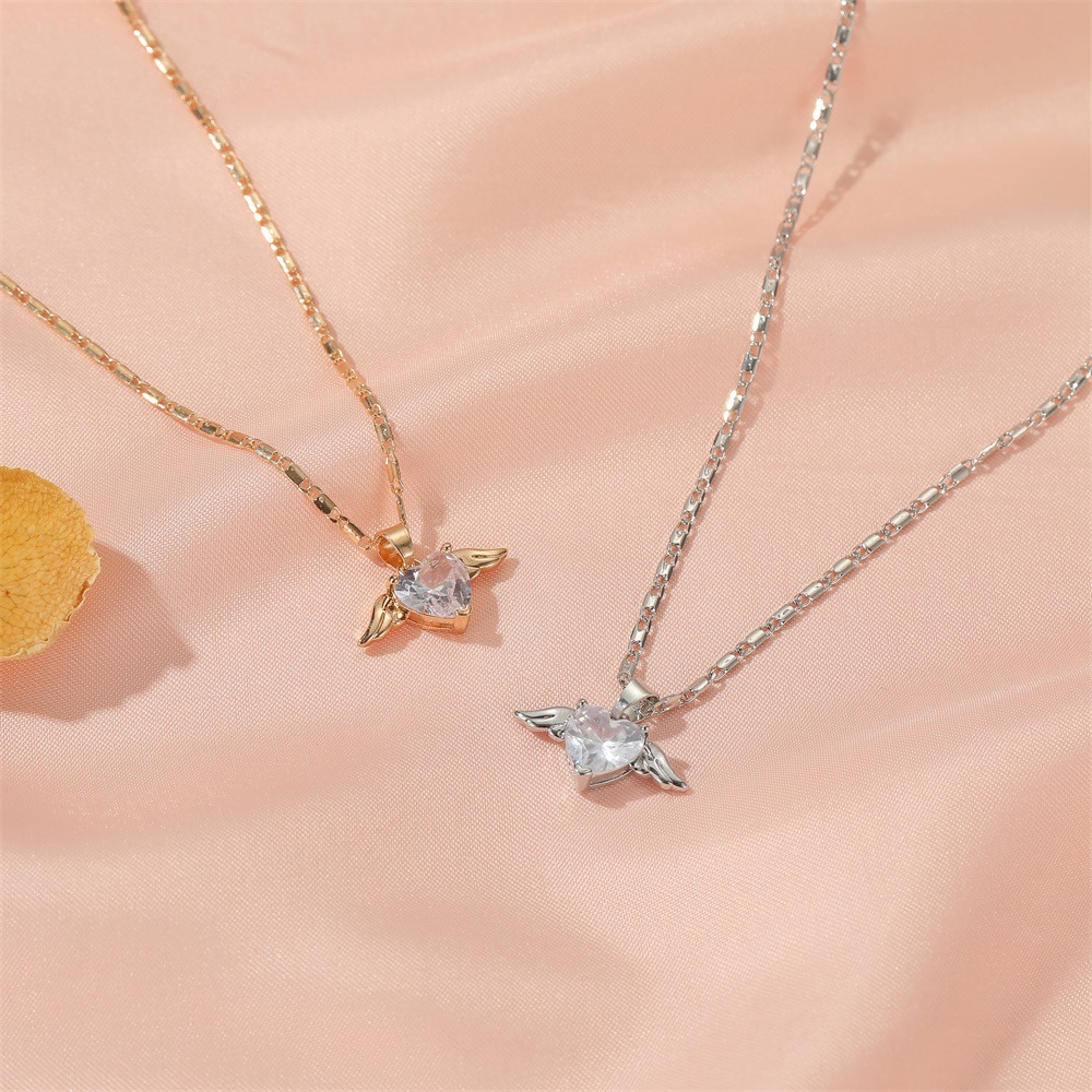 new little angel pendant love-shaped wings necklace