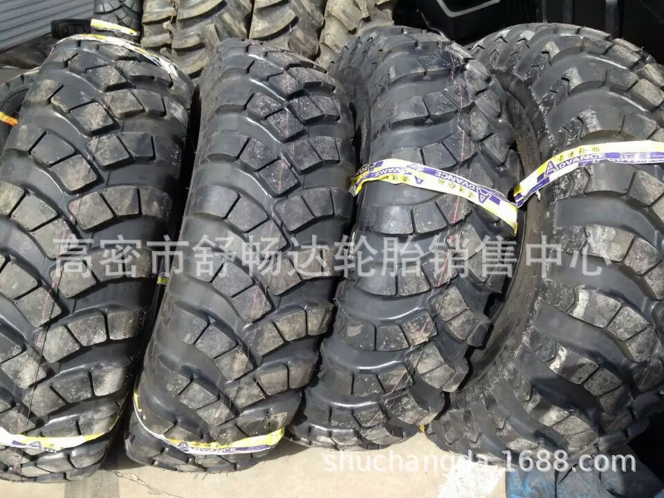 Spot supply 12.5-20 off-road tire nylon with inner tube off-road herringbone pattern