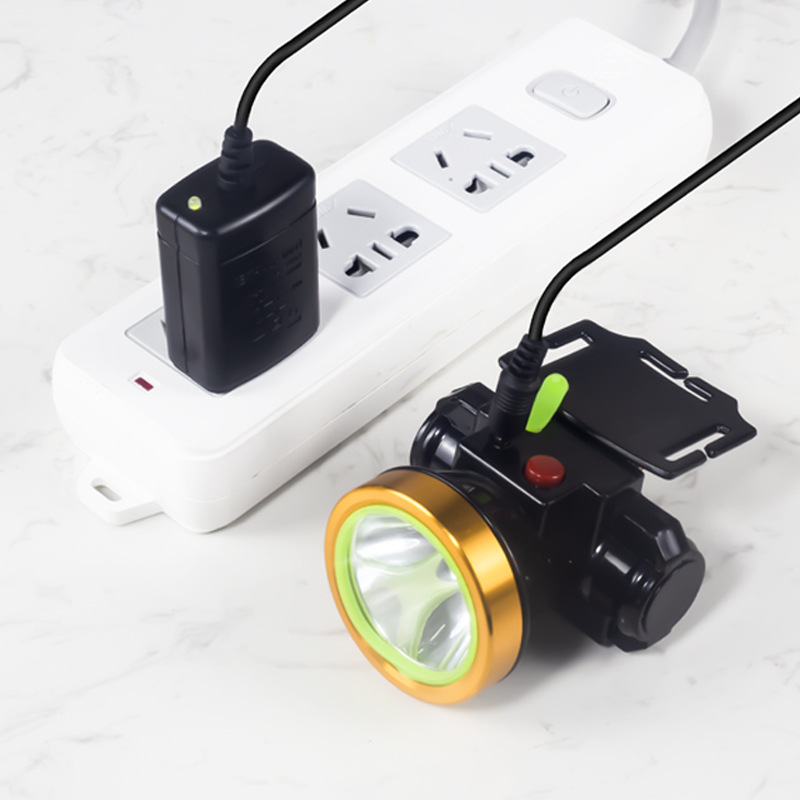 头灯充电器 18650锂电池手电筒充电器 充满自停 智能转灯 厂家