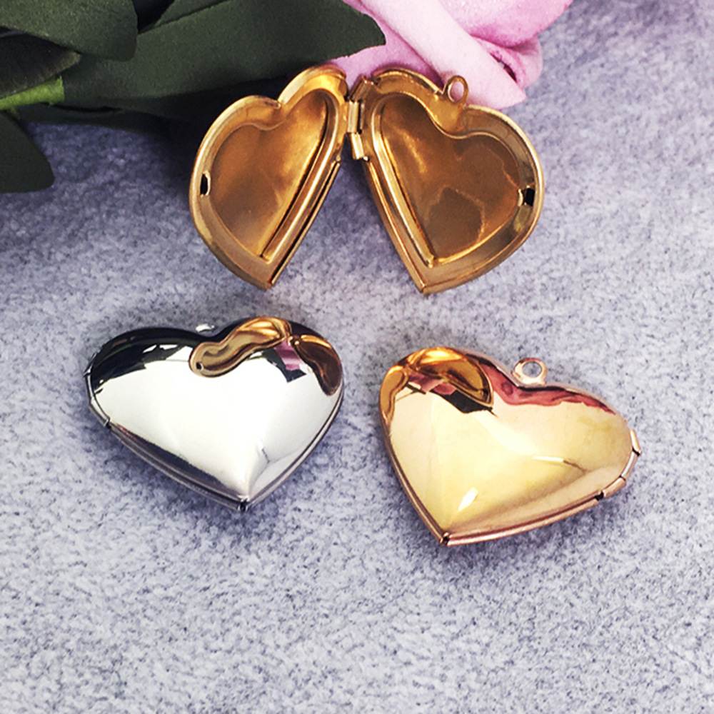5g Weight Pendant Jewelry Making Type 29*29mm Jewelry Making Size Rose Gold Plated, White Gold Plated, Gold Plated Plating Material DIY Jewelry Accessories Classification 1 Piece Quantity 304 Stainless Steel Material Heart Shape Pattern Plating Design IG Style Style Rose Gold, Gold, Silver Color 1 Piece 29*29mm 304 Stainless Steel Rose Gold Plated White Gold Plated Gold Plated Heart Shape Pendant 无
