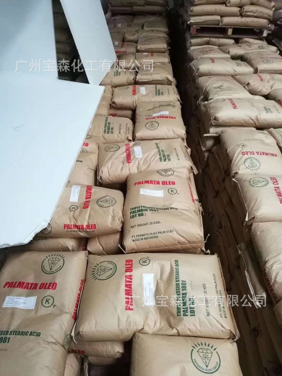 11228051344_1938761683