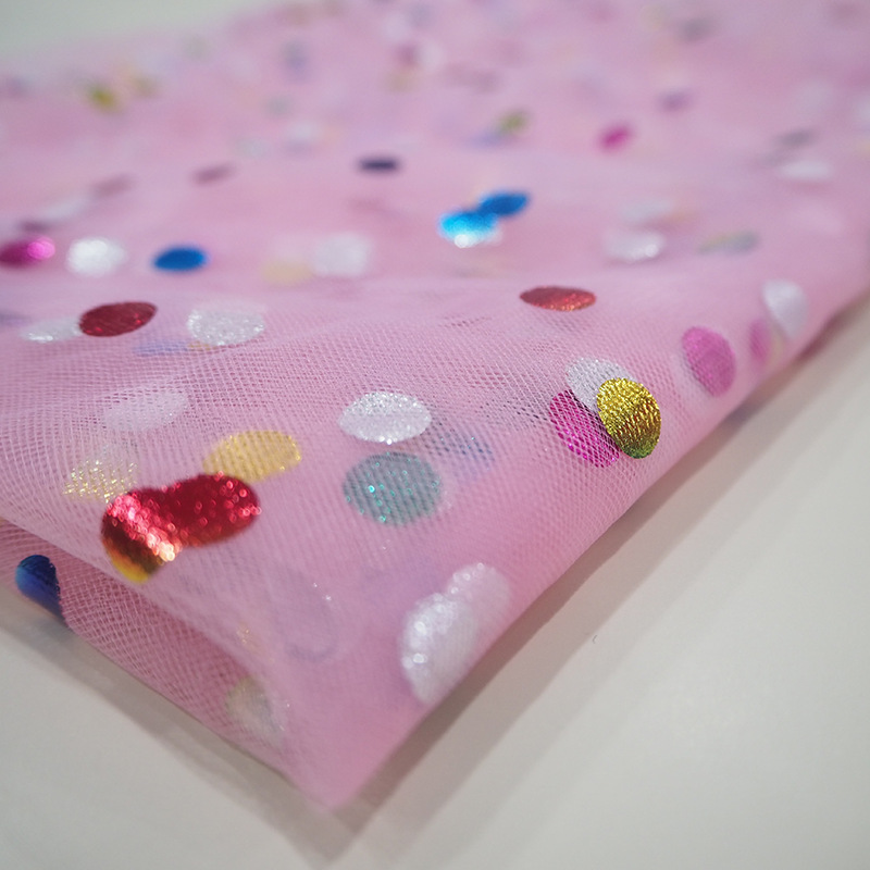 Nuevo colorido punto estampado tela de malla de nylon punto de onda de color vestido de princesa tela de malla de malla de nylon