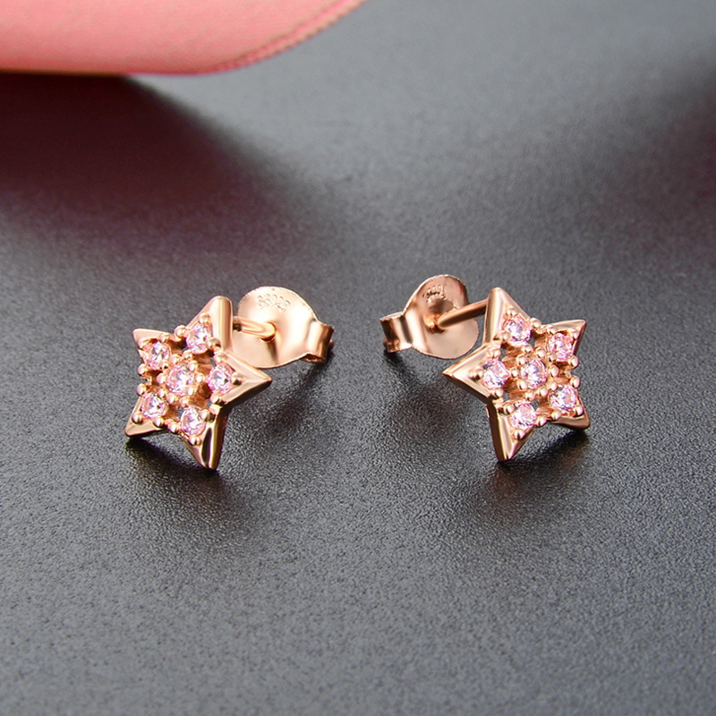 Japonés y coreano s925 pendientes de plata de las mujeres Luz de lujo estrella diamante pendientes estudiante joyería de moda de una pieza de entrega al por mayor