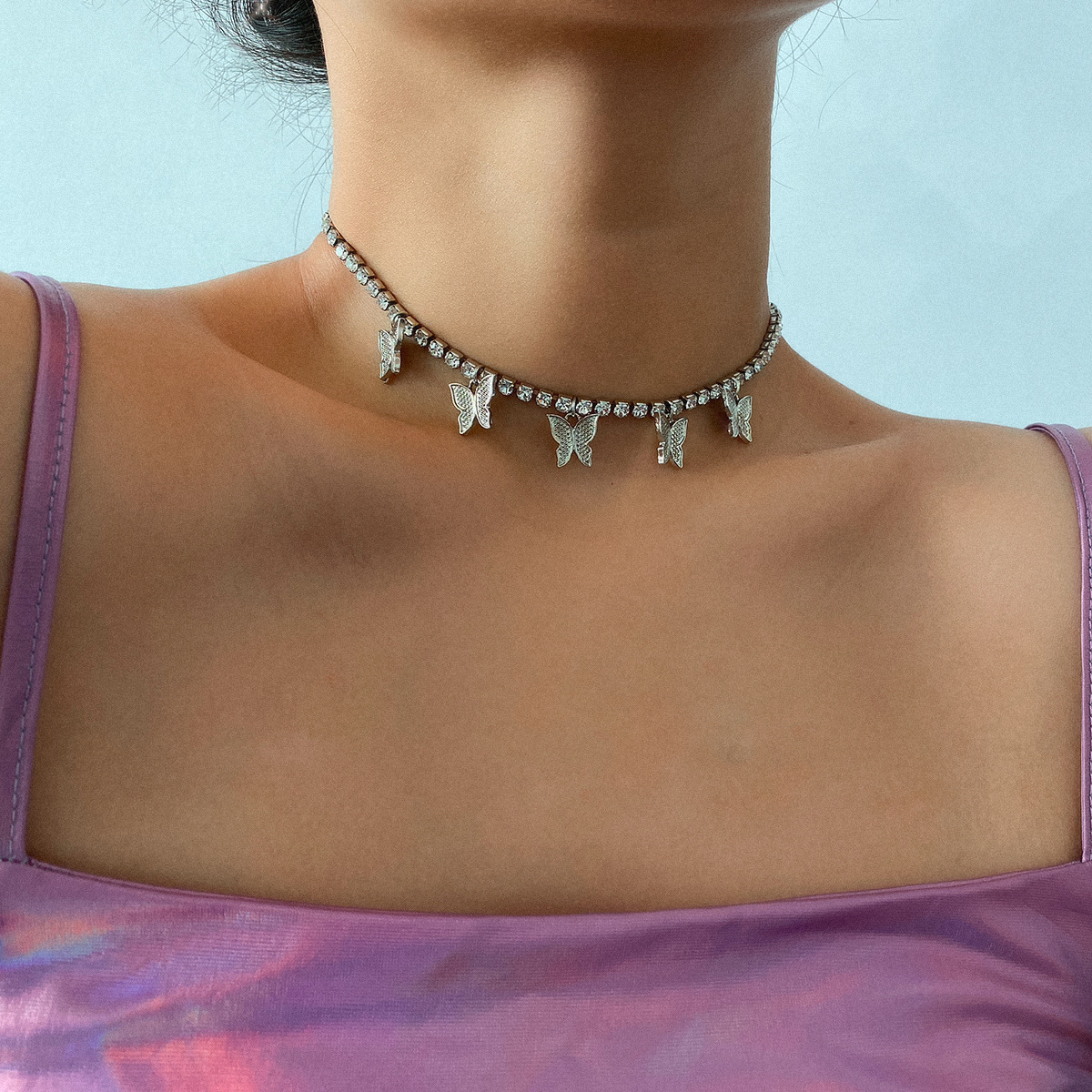 Nueva Moda Geométrica De Una Sola Capa Collar De Circón Tridimensional Con Diamante Pequeño Collar De Borla De Mariposa display picture 11