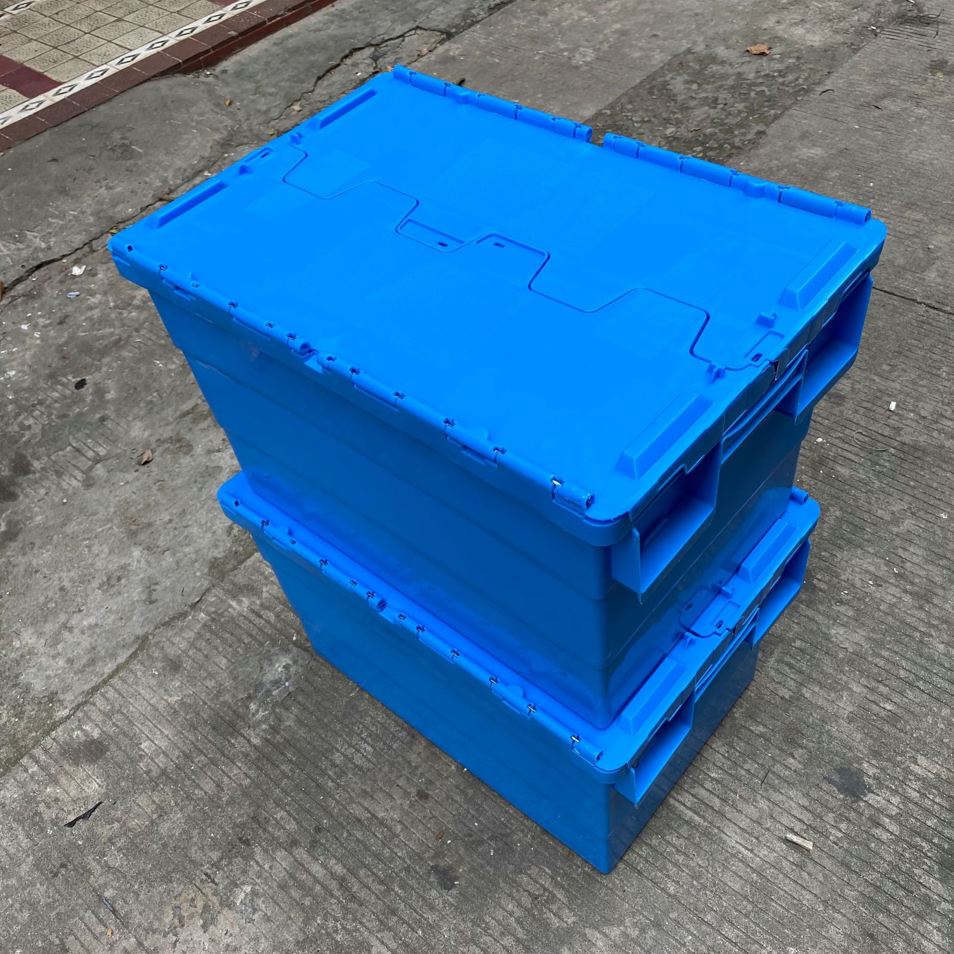 塑料箱 斜插式可堆周转箱 套叠塑料连盖箱 翻盖60*40*36cm物流箱