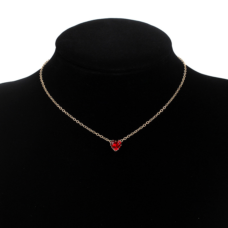 New Products Simple Alloy Chain Crystal Necklace Color Fashion Heart-shaped Zircon Clavicle Chain Wholesale Nihaojewelry display picture 12