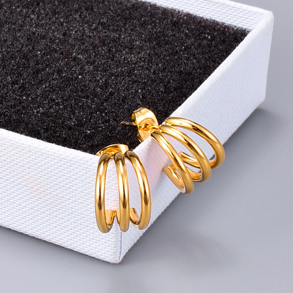 Fashion Line Three-line Bending Stud Earrings Wholesale Nihaojewelry display picture 2