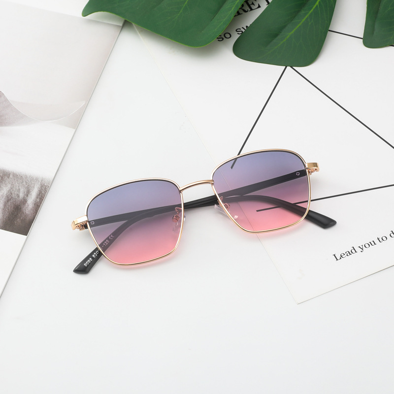 2020 nuevo tiro callejero de moda cara redonda cara grande gafas de sol adelgazantes gafas de sol de mujer a prueba de rayos UV para hombre 9098