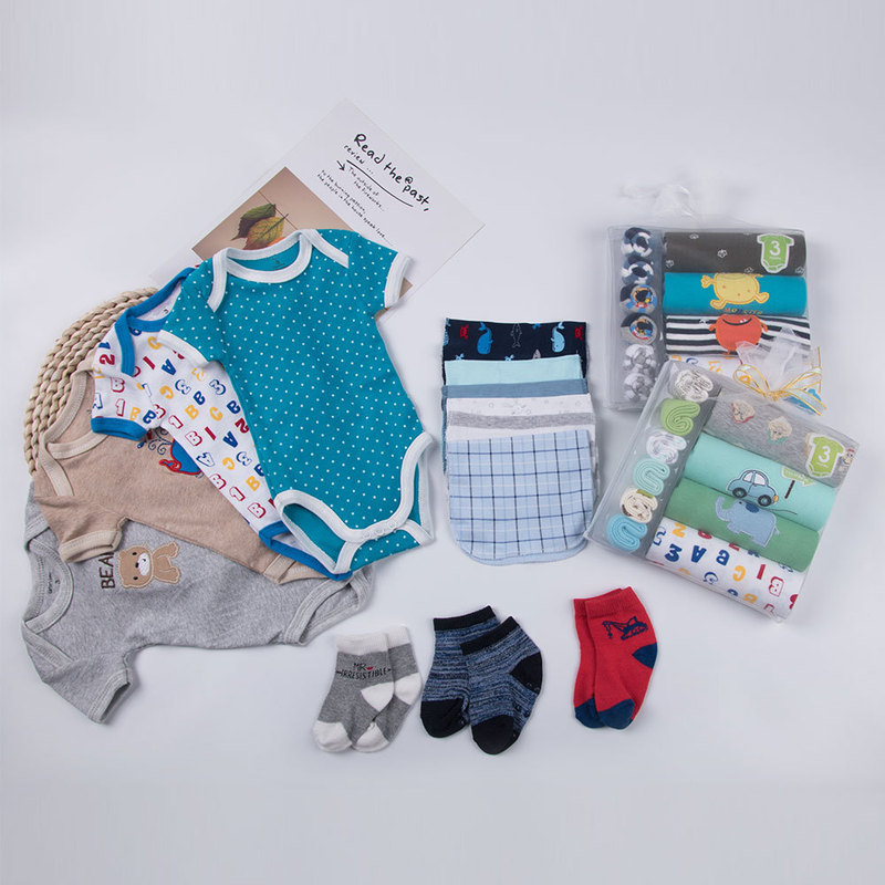 Baby Jumpsuit + Socks Hand Towel Set Pure Cotton Baby Short-sleeved Triangle Hassel Sandbag Gift Box Baby Jumpsuit + Socks Hand Towel Set Pure Cotton Baby Short-sleeved Triangle Hassel Sandbag Gift Box