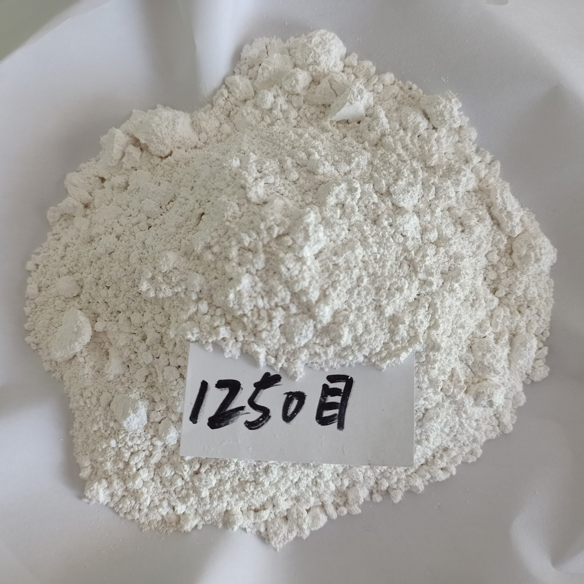 厂家供应煅烧高岭土 建材专用高岭土 优质高岭土1250目高纯度