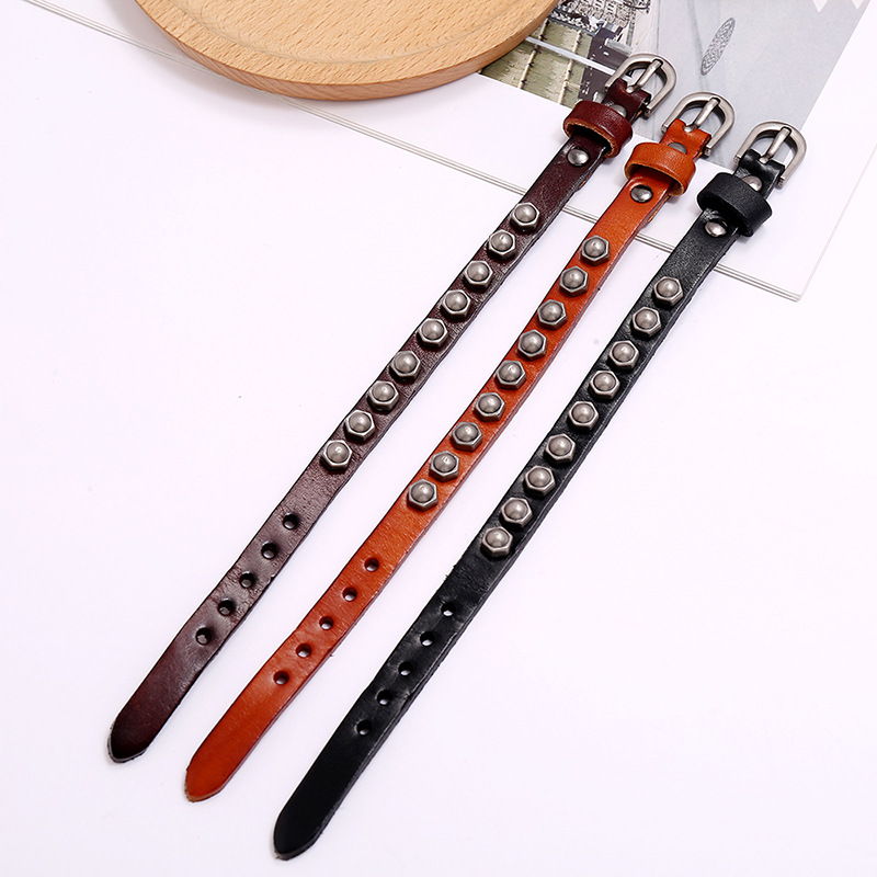 New  Retro  Versatile  Cowhide Bracelet Wholesale Nihaojewelry display picture 4