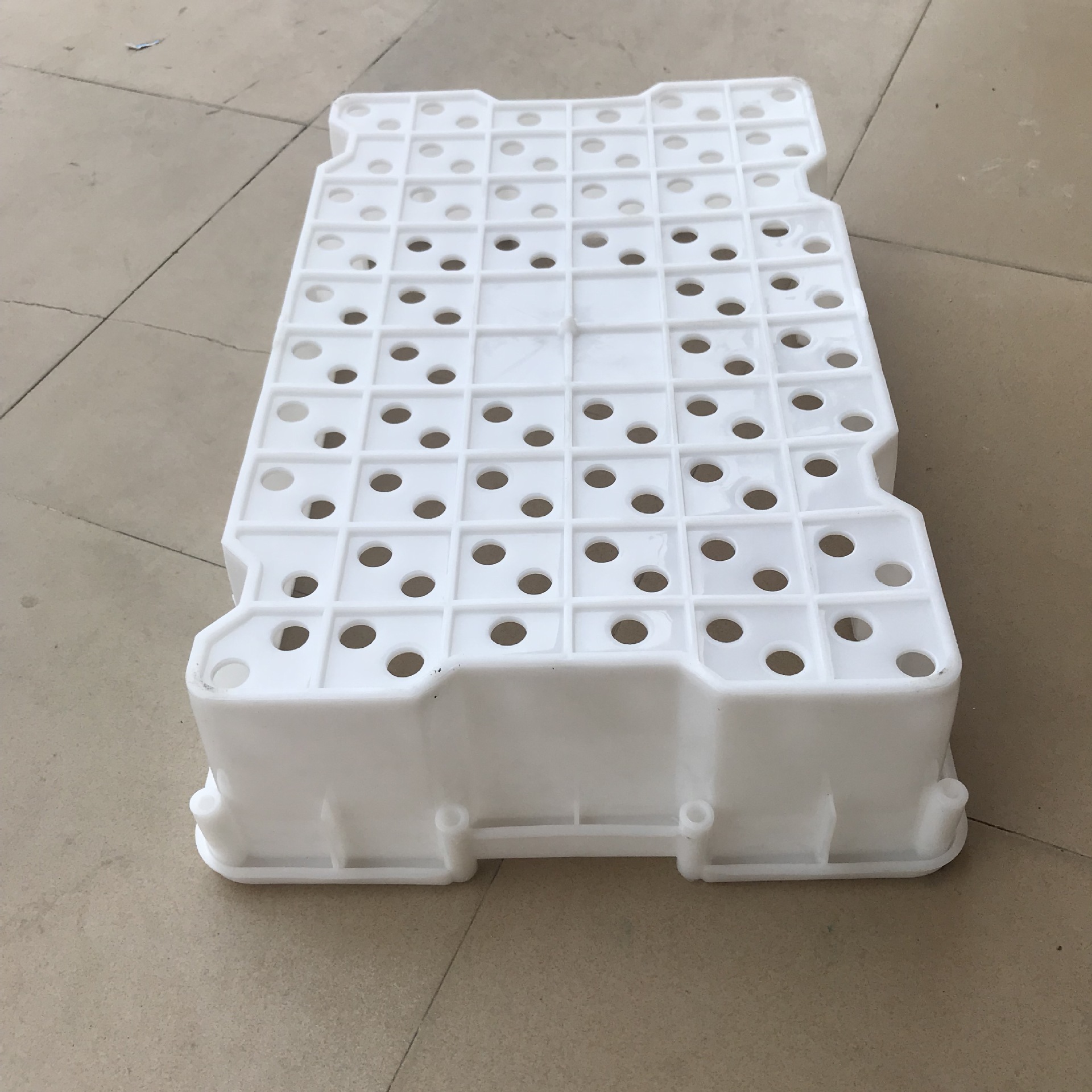 梅州烫金菜箩 水果周转箩595*405*140塑料周转筐 服装镂空周转箱