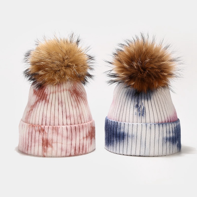 Nuevo gorro de punto con diseño de mapache teñido anudado para mujer, gorro de bola de pelo para otoño e invierno, gorro de hilo con núcleo resistente al viento para exteriores_voghion.com