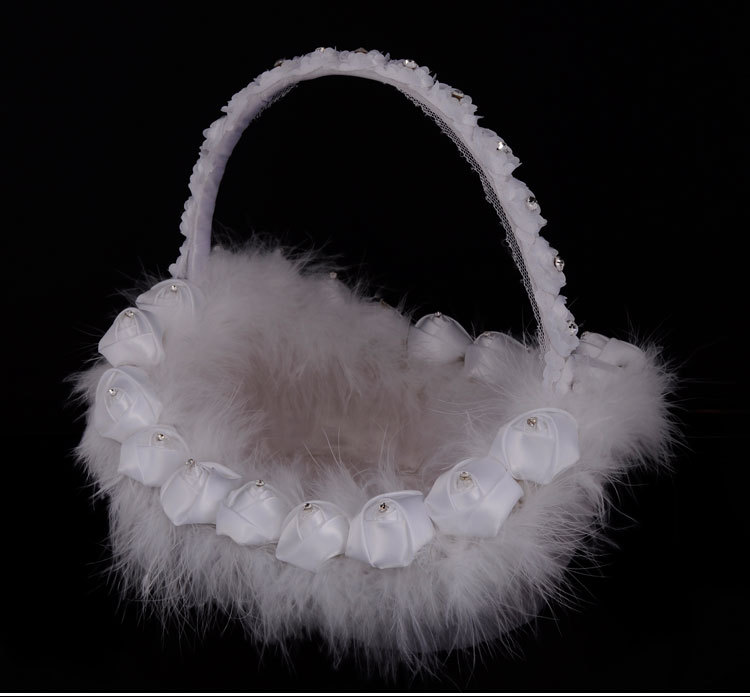 Cross-border Western-style wedding flower girl, ostrich wool rose, handmade flower basket, bridesmaid carrying basket, wedding decoration supplies detail image 9