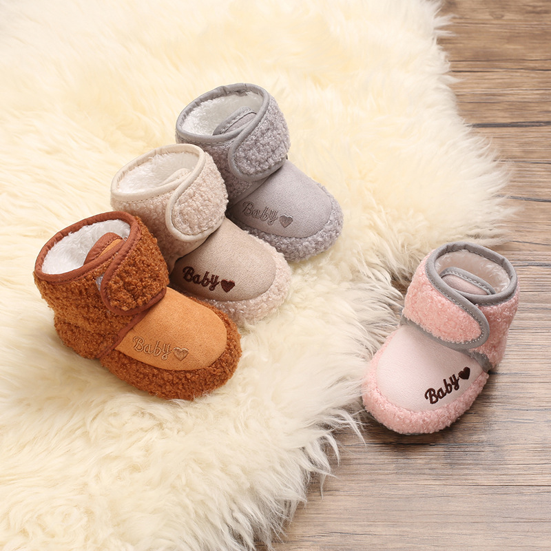 Autumn and winter new 0-1-year-old baby walking shoes soft soled baby shoes warm snow boots