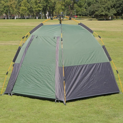 Couple Tent, Çadırlar