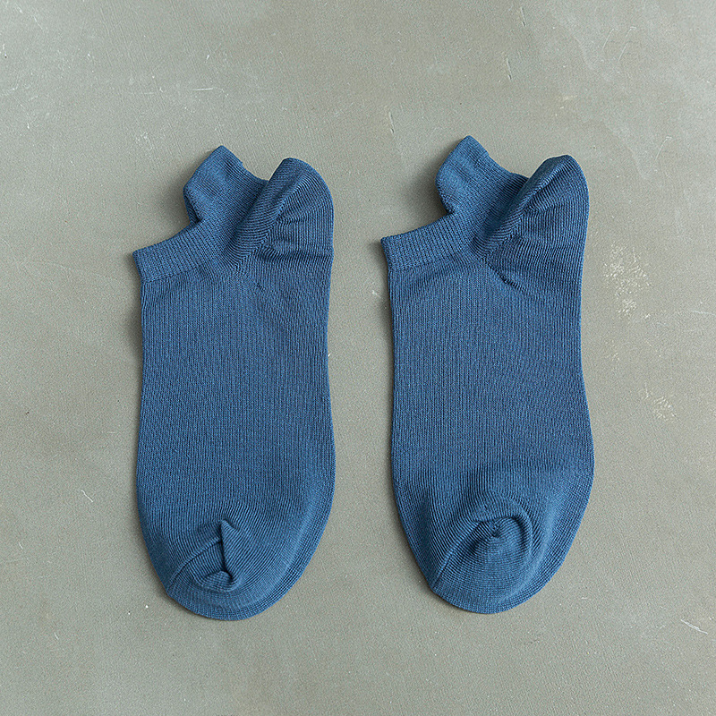 Темно-синий