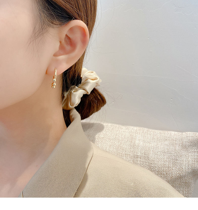 Retro Style Earrings Niche Design Earrings Temperament Simple Ear Jewelry display picture 1