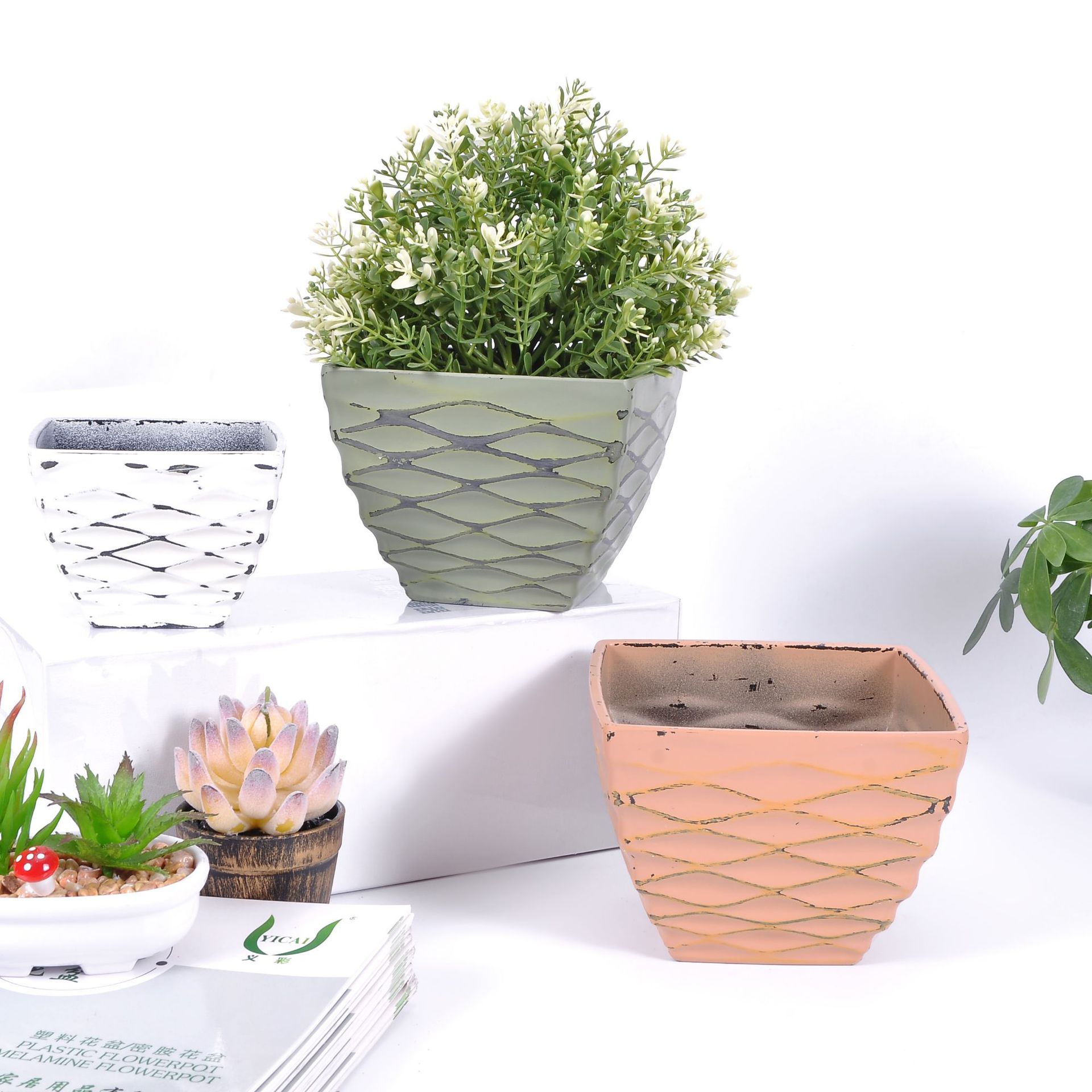The manufacturer's aged effect: 3-sized concave square plastic flowerpots, succulent flowerpots, aged square flowerpots, and porcelain imitation detail image 1