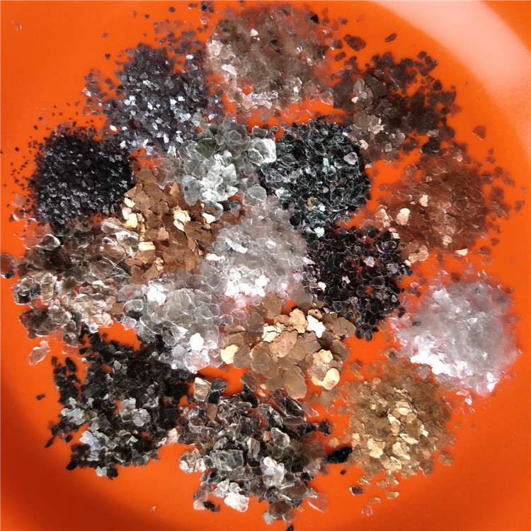 厂家销售 云母岩片 真石漆染色岩片 花岗岩涂料漆用彩色云母岩片