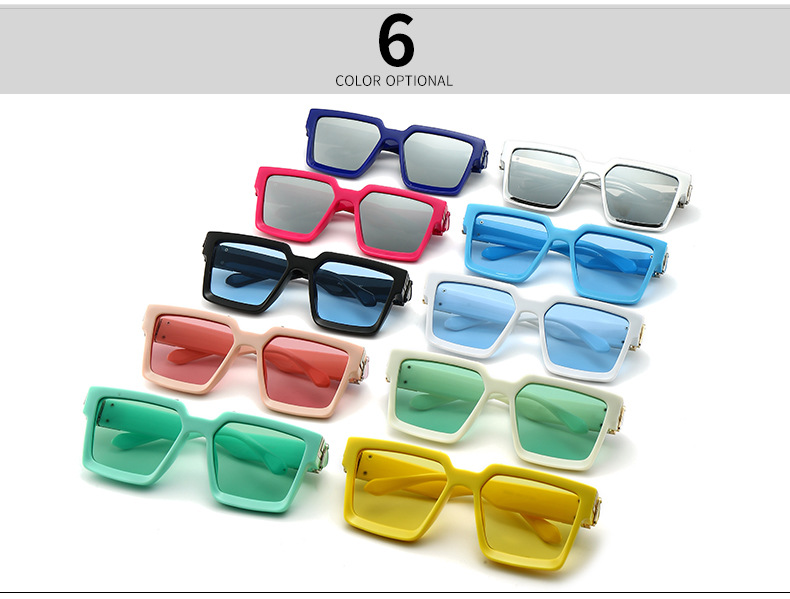 Lunettes De Soleil Carrées Grand Modèle Géométriques Européennes Et Américaines De Couleur Unie display picture 13