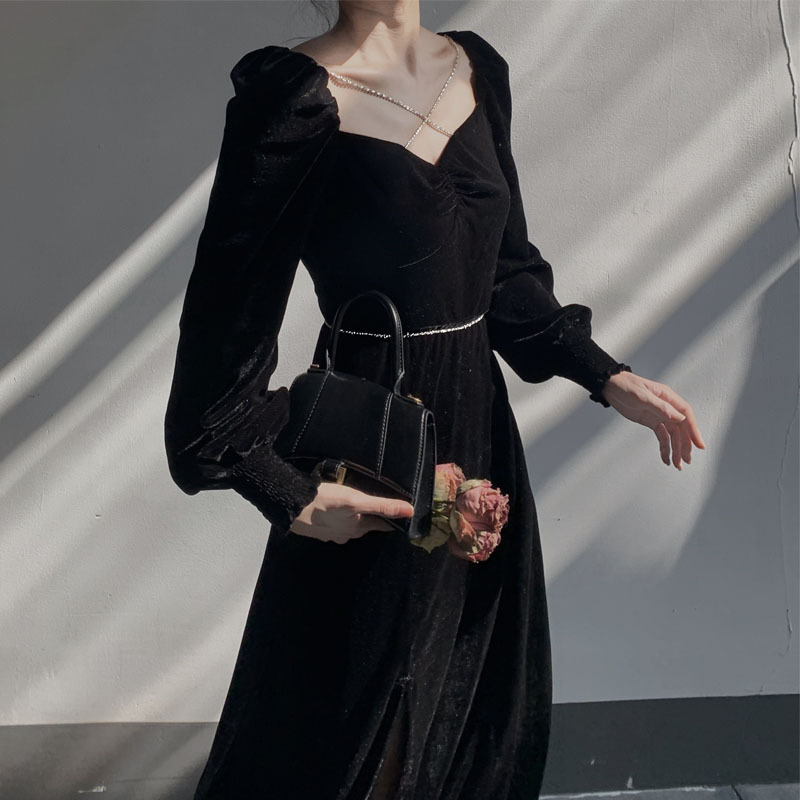 2021新款水钻可拆黑色法式复古抽皱显瘦长款丝绒连衣裙秋赫本裙