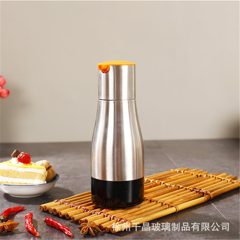 Venta al por mayor engrasador de vidrio controlable salsa de soja botella de vinagre botella de condimento de olla suministros de cocina botella de aceite de acero inoxidable logotipo impreso