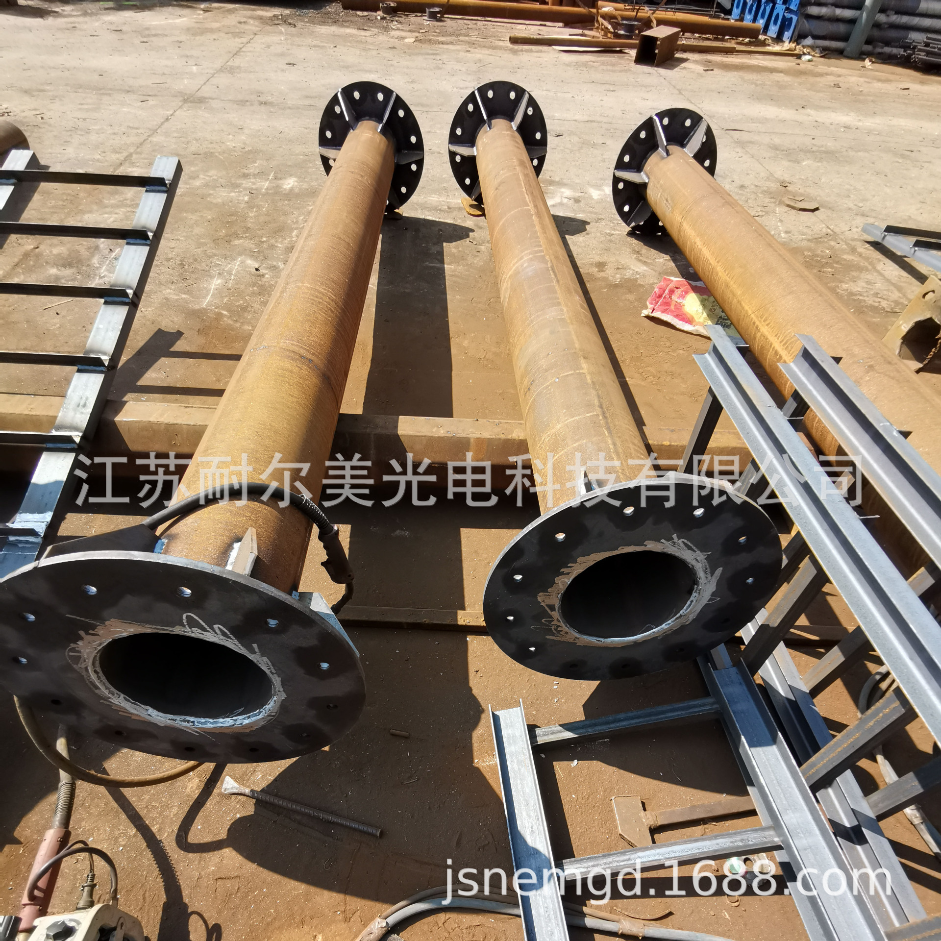 加工定制7-12米爬梯式可燃气体监测系统监控杆