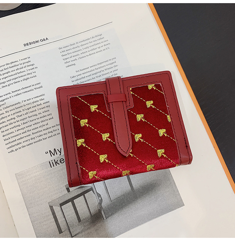 70% Off Short Style Wallet 2020 New Embroidered Student Wallet Short Folding Ladies Multifunctional Card Holder Wholesale display picture 31