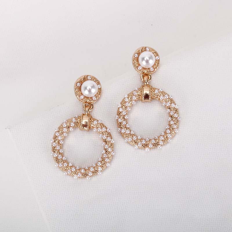 Pearl Earrings Korean Popular Jewelry 925 Silver Pin Gold Stud Earrings Hollow Pattern Earrings Wholesale Nihaojewelry display picture 1