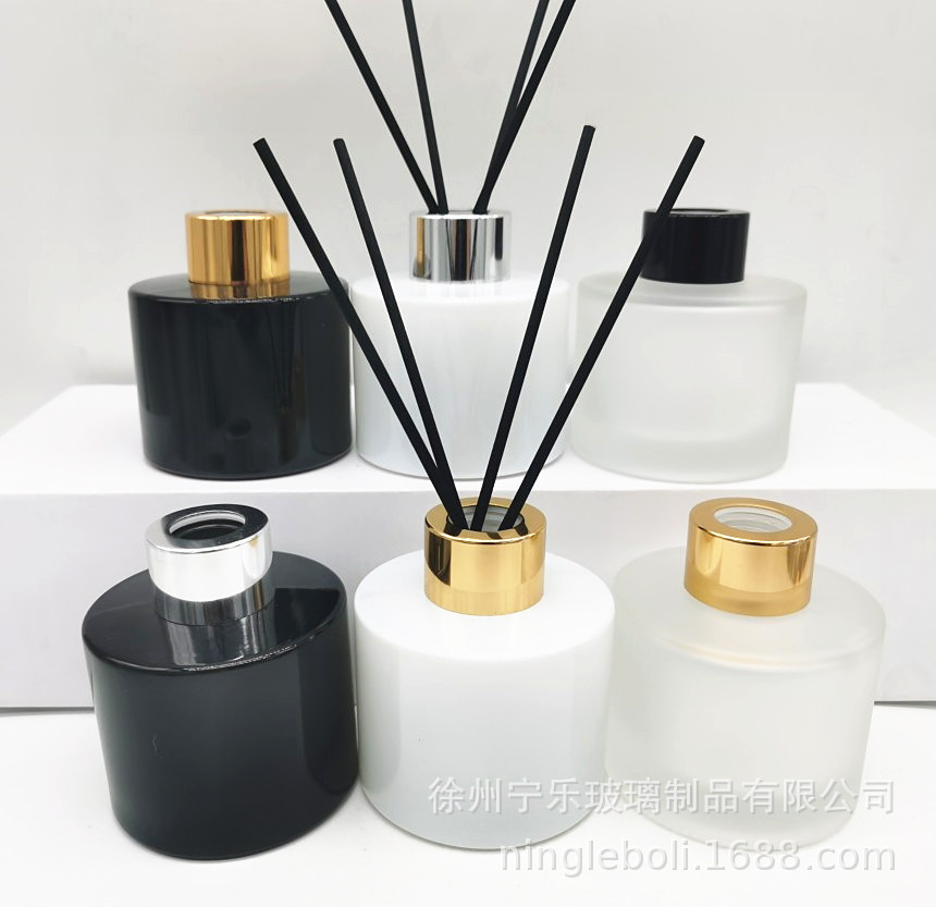Botella de aromaterapia blanca botella de vidrio botella de perfume sin fuego aromaterapia redonda 100mL botella de aceite esencial botella de fragancia color de aerosol negro