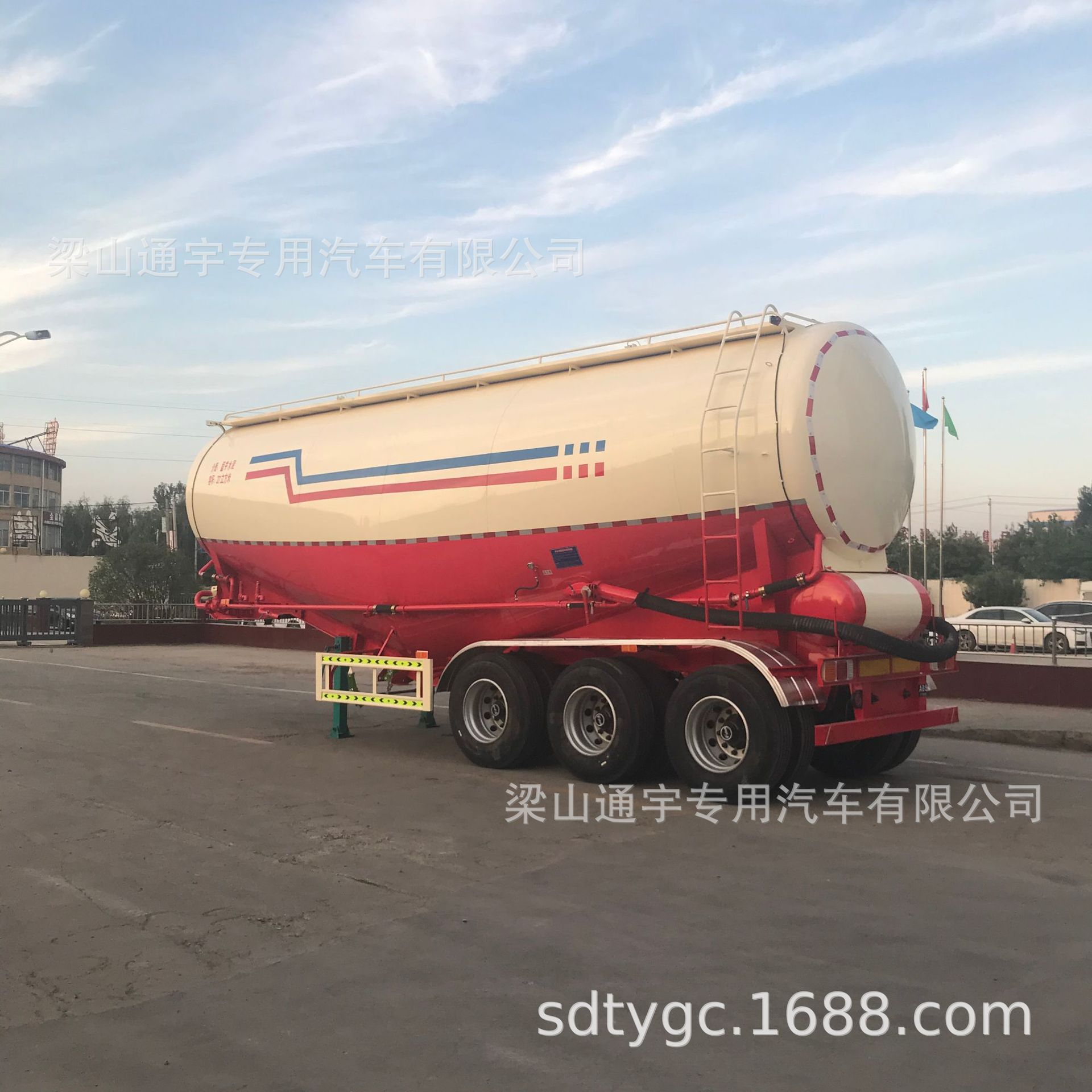 40方粉罐1.jpg