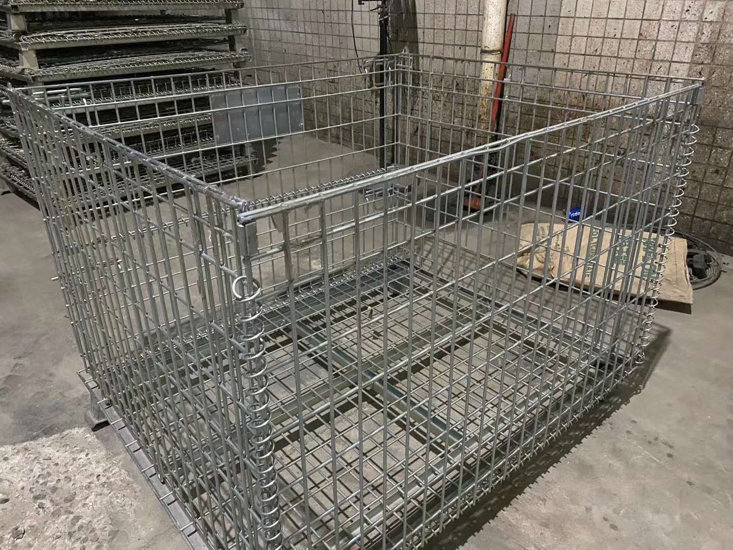 出售二手铁筐铁笼折叠式仓储笼筐蝴蝶笼仓储笼周转筐