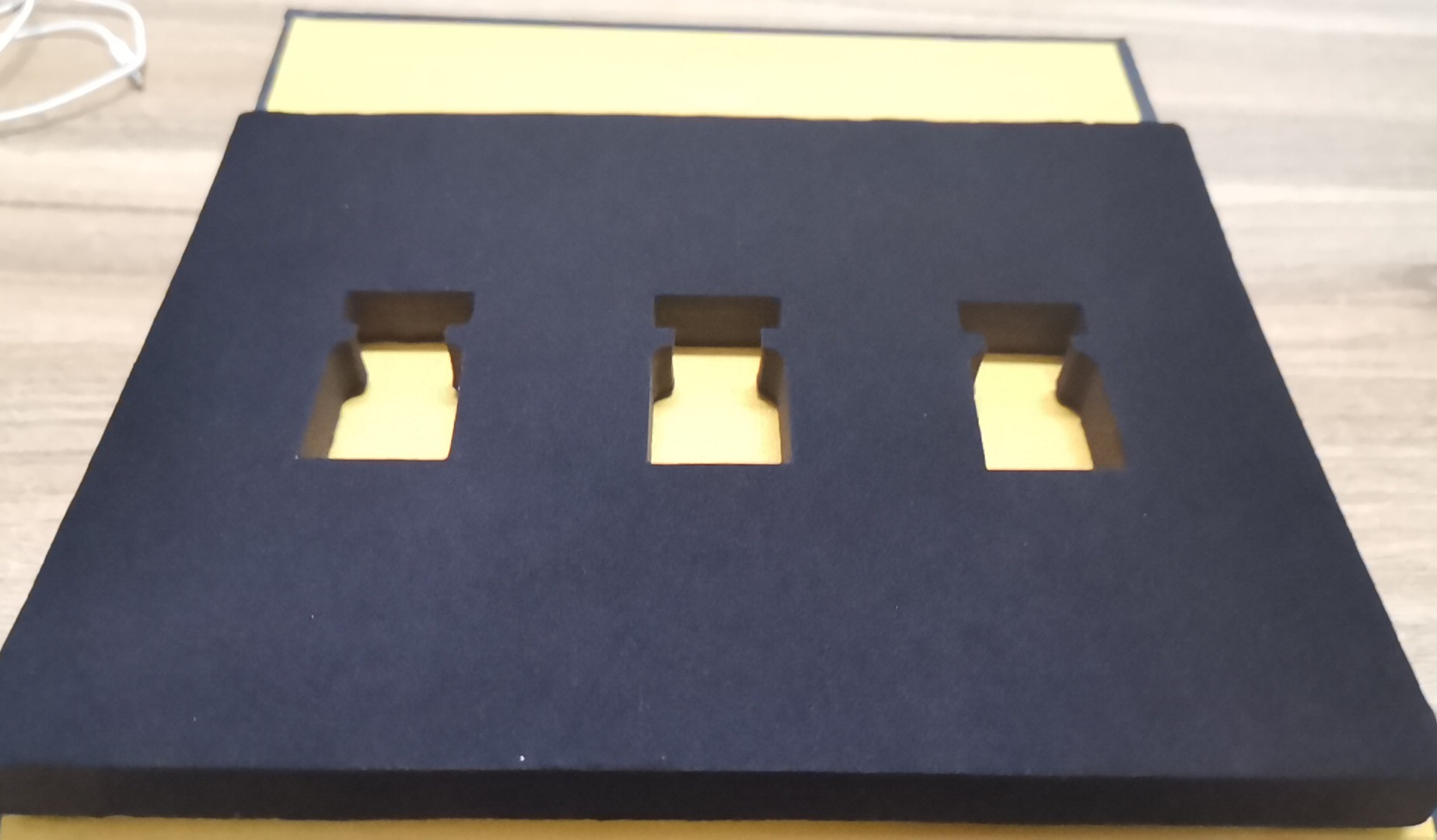 厂家直销黑色白色EVA表绒布防震包装泡沫/成型异形EVA包装