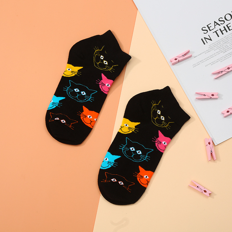Unisex/both men and women can trend cartoon super short tube (boat socks) socks