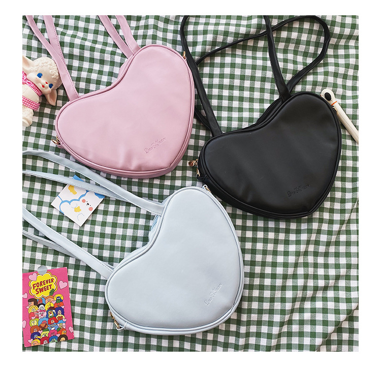 New Korean Fashion Heart-shaped Shoulder Bag Armpit Bag Harajuku Wild Large-capacity Bag Wholesale Nihaojewelry display picture 48