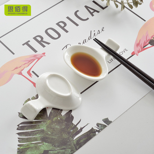 Factory sales pure white hotel bone china chopstick holder spoon rest can be customized with logo, restaurant club table ceramic chopstick rest Tangshan