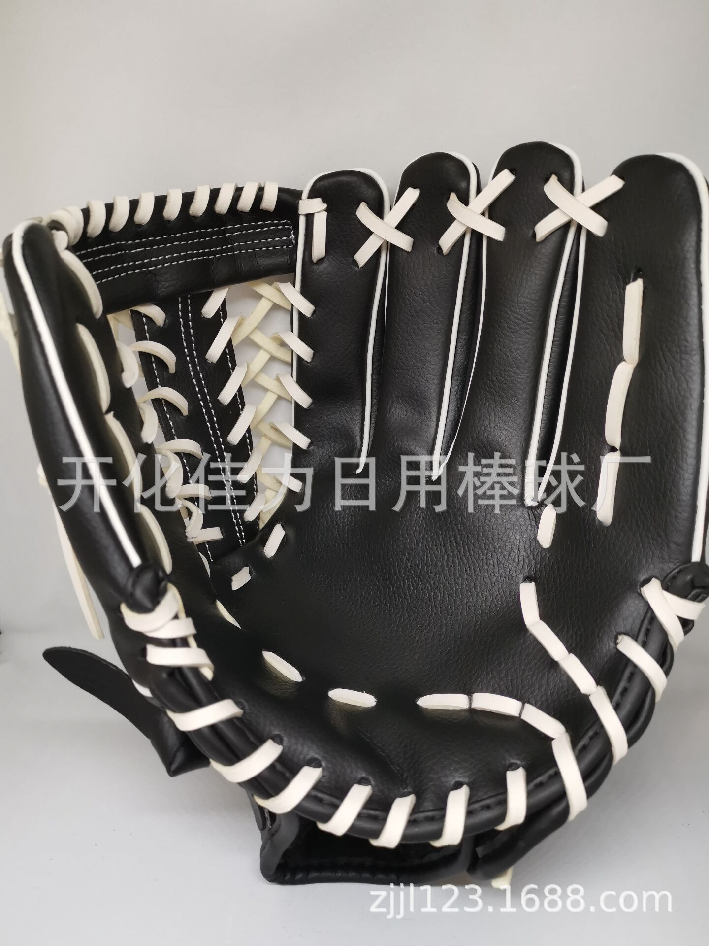 E69B9E548536E8F94D5E20A48CE75A