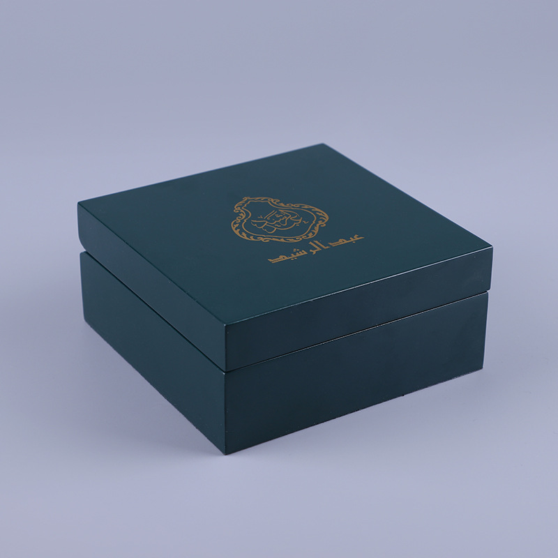 Factory direct sales, wholesale of small square gift boxes, high-end perfume, cosmetics and gift packaging boxes in stock detail image 8