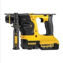 得伟(DEWALT)20mm18V锂电圆四坑双功能充电式电锤钻—DCH213