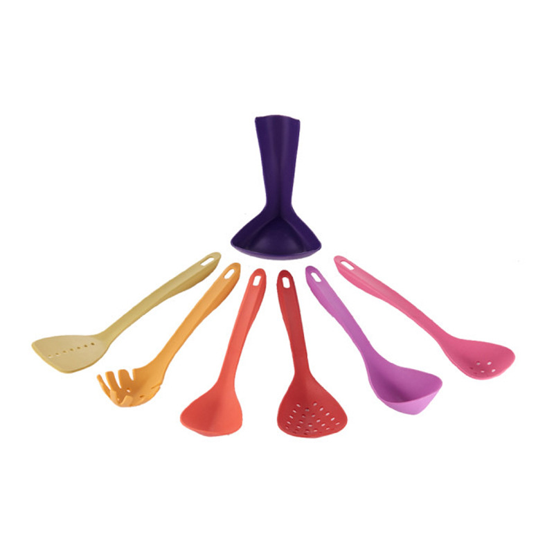 Colorido nylon cuchara traje de nylon utensilios de cocina sopa cuchara vegetal cuchara pasta cuchara siete piezas de nylon Arco Iris utensilios de cocina