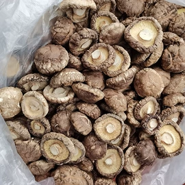 香菇;调味酱;黑木耳