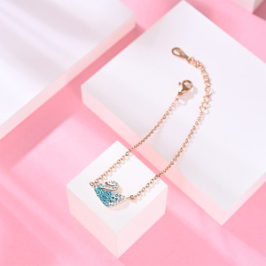 抖音同款18k玫瑰金钛钢天鹅手链女 锁骨链网红手饰品厂家批发