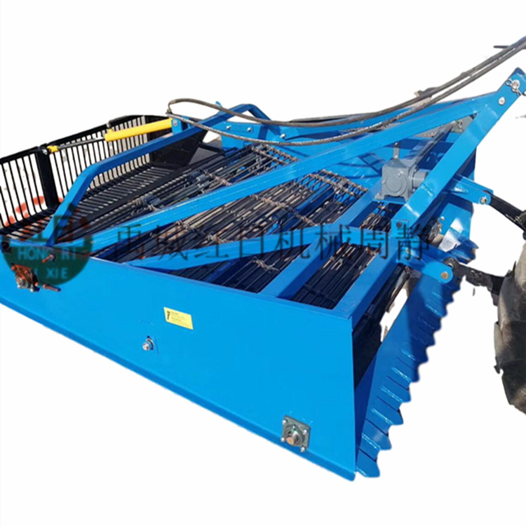 0.8米单行土豆收获机   花生收获机    红日出口花生收获机